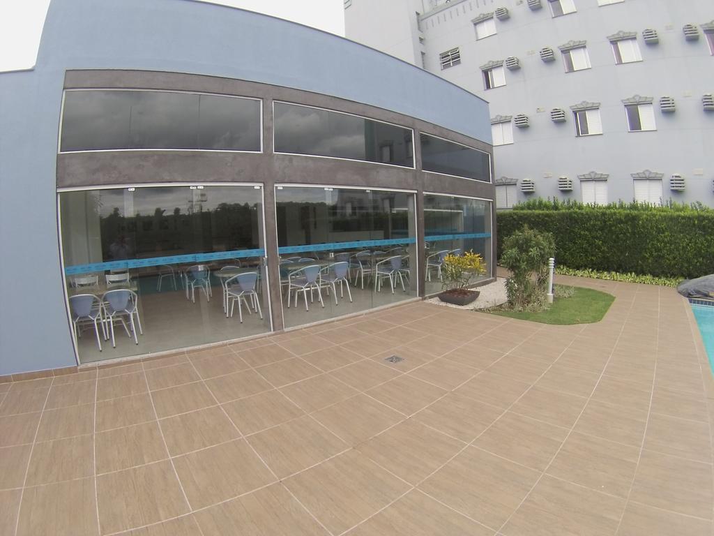 Hotel Aero Park E Estacionamento Londrina Exteriör bild
