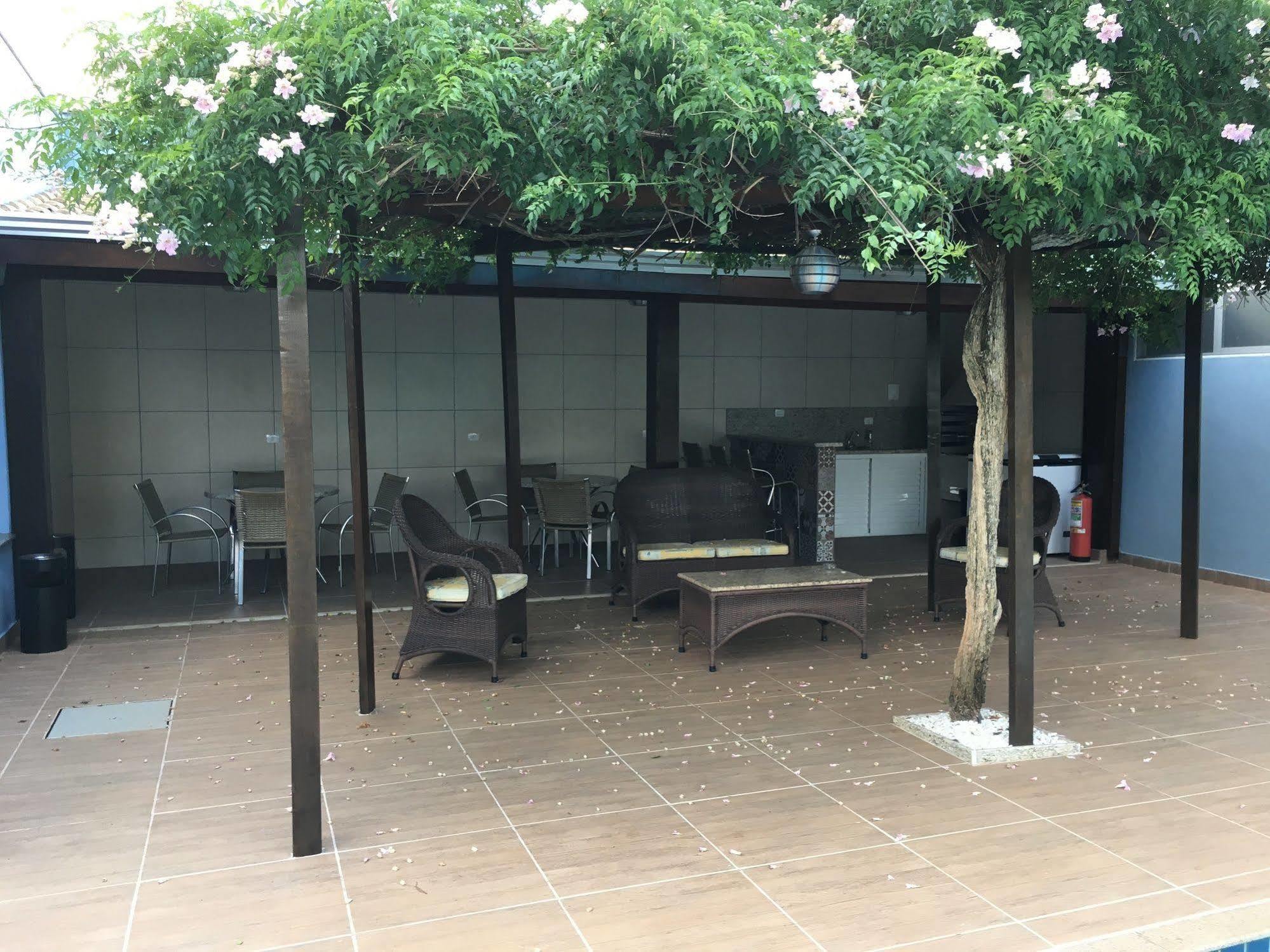 Hotel Aero Park E Estacionamento Londrina Exteriör bild